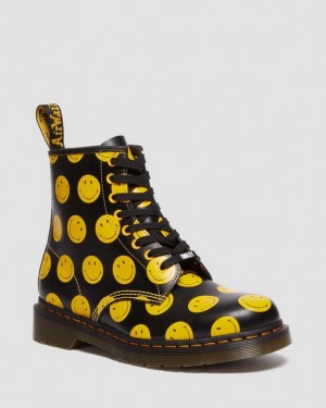 Men's Dr Martens 1460 Smiley® Smooth Leather Lace Up Boots Black | Australia_Dr85767