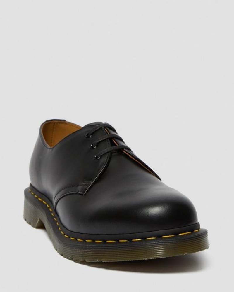 Accessories Dr Martens 26 Inch Waxed Flat (3 Eye) Laces Black | Australia_Dr55344