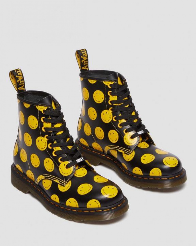 Women's Dr Martens 1460 Smiley® Smooth Leather Lace Up Boots Black | Australia_Dr92056